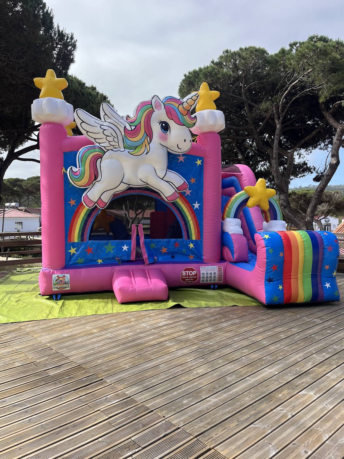 Mega Saltos - Cascais - Aufblasbare Rutsche mieten