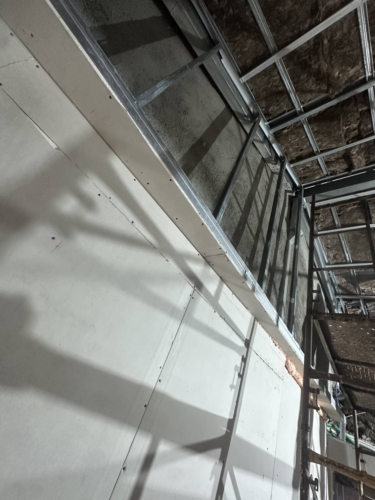 Construções Rodrigues - Castelo Branco - Instalação ou Substituição de Telhado