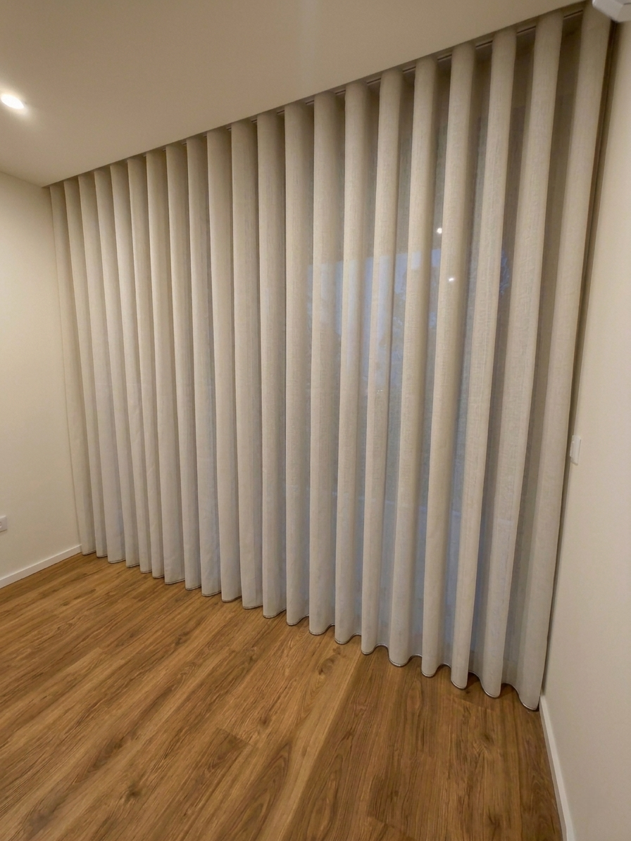 Alvuria Cortinas por Medida - Guimarães - Suspensão de Quadros e Instalação de Arte