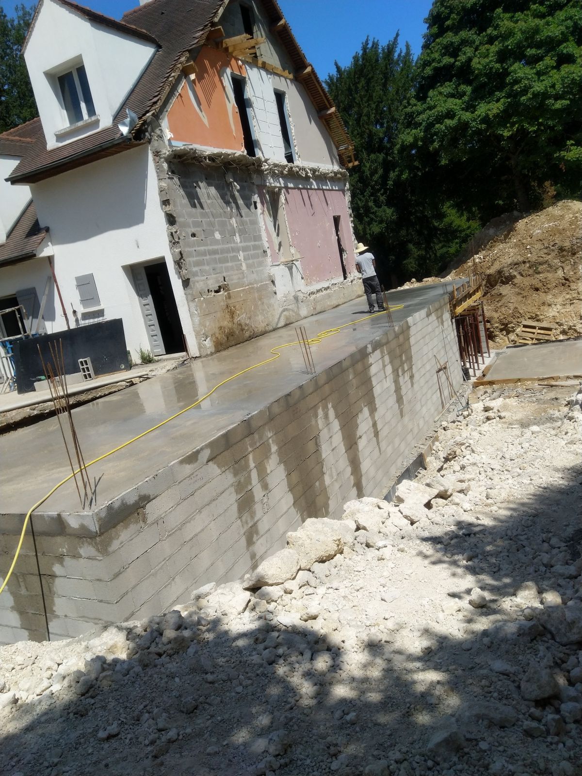Filipe Costa. - Aljustrel - Construção de Terraço
