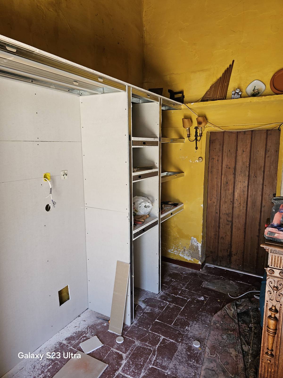 Evaristo Felix Remodelaçoes - Estremoz - Construção ou Remodelação de Escadas e Escadarias