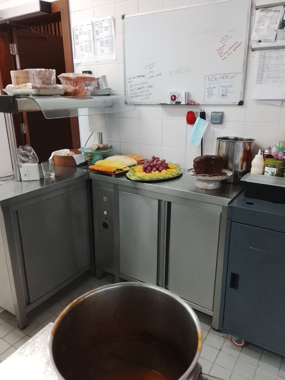 Parniyan’s Kitchen – Catering & Eventos - Porto - Catering Services