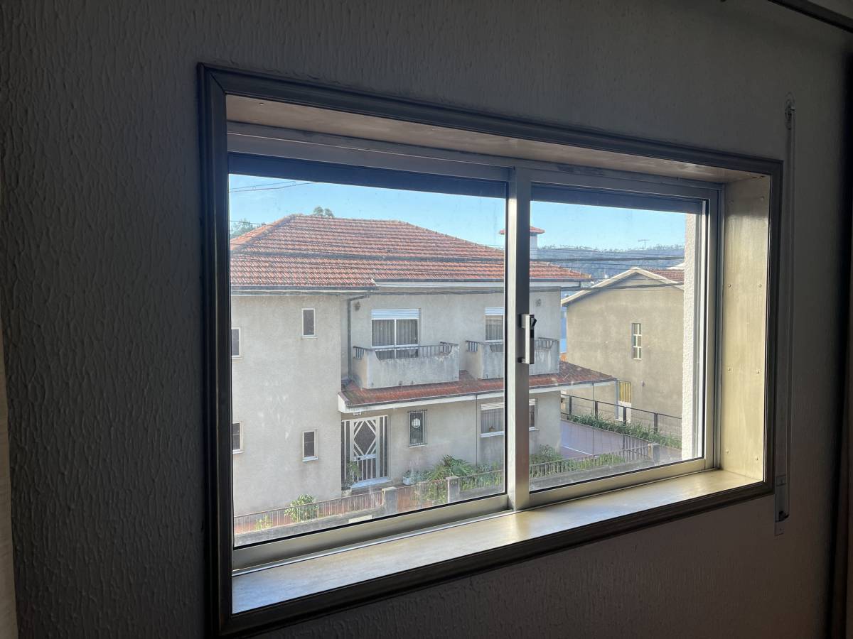 BD Serralharia - Paços de Ferreira - Reparatur des Garagentors