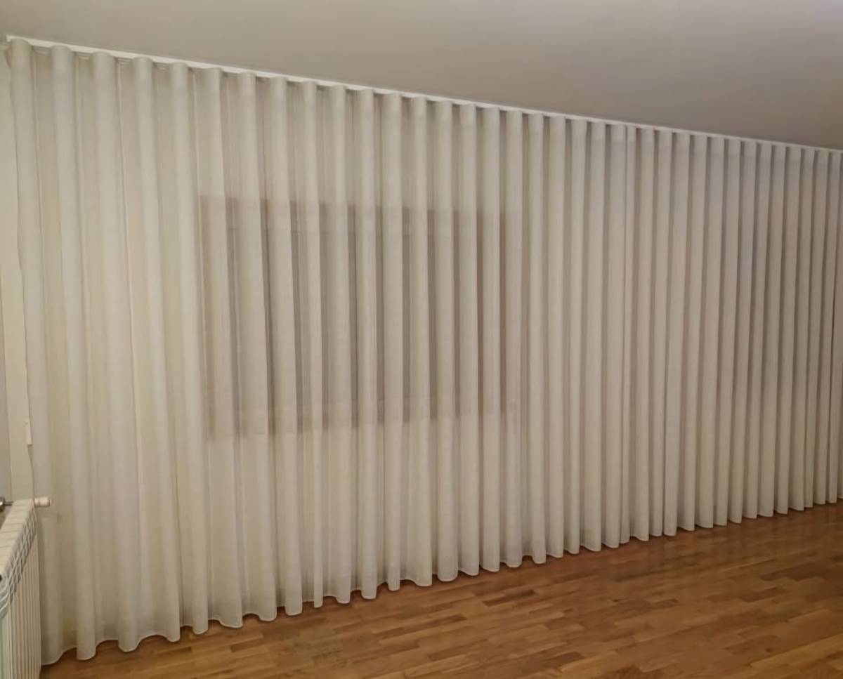 Séculos Cortinas - Lousada - Montage oder Austausch von Rollläden