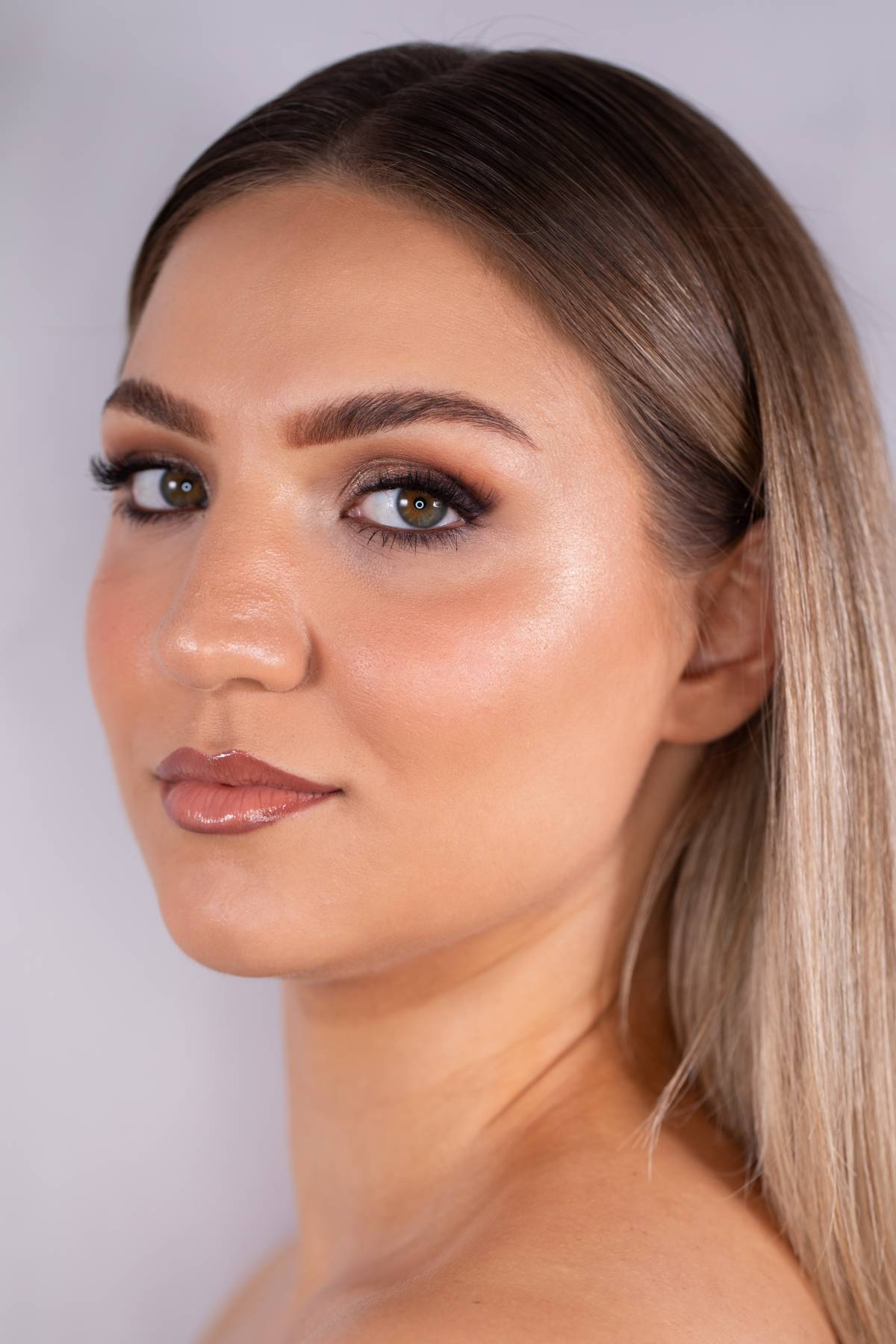 Carolina Lamy - Oeiras - Haarstyling für Events