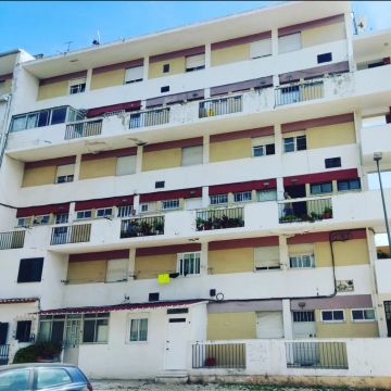 Howds - Lisboa - General Contractor