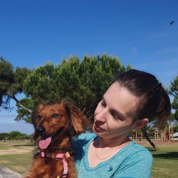 Cris - Almada - Dog Walking