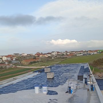 TopTelas - Alcobaça - Installation und Montage von Lampen