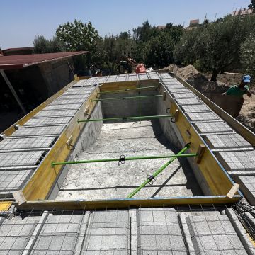 Construções Rodrigues - Castelo Branco - Instalação de Escadas