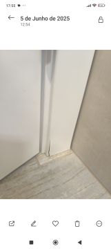Handwerker für Türreparaturen