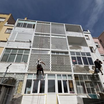 Bethel remodelação e serviços de rapel - Cascais - Eliminación de amianto