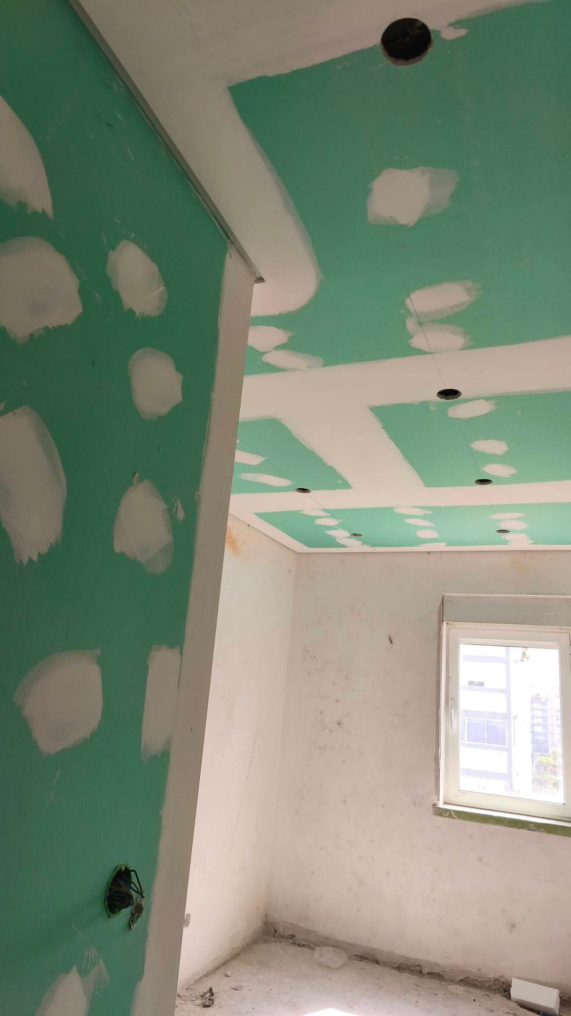 Luiz Gomes | Pladur, massas e pintura. - Seixal - Remodelação de Cozinhas