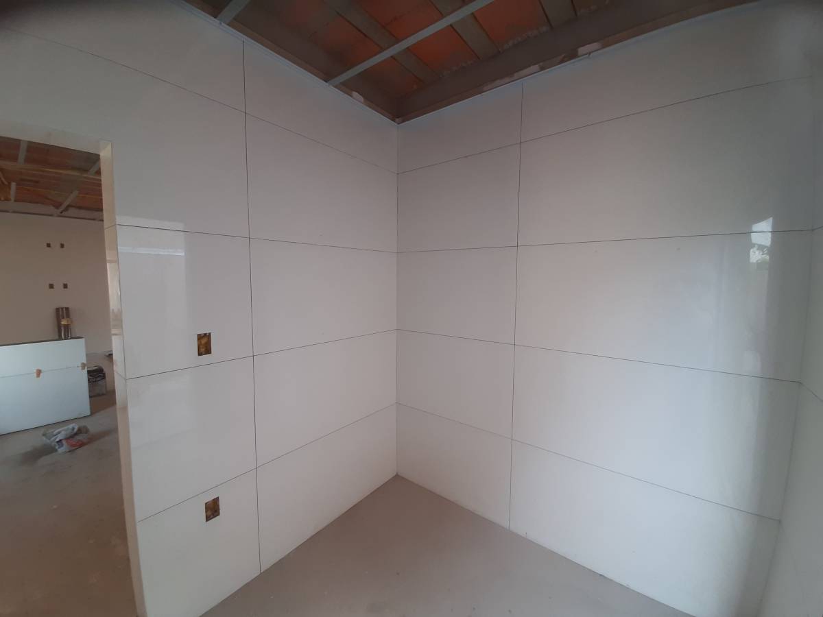 Tiago Souza - Anadia - Kitchen Tiling
