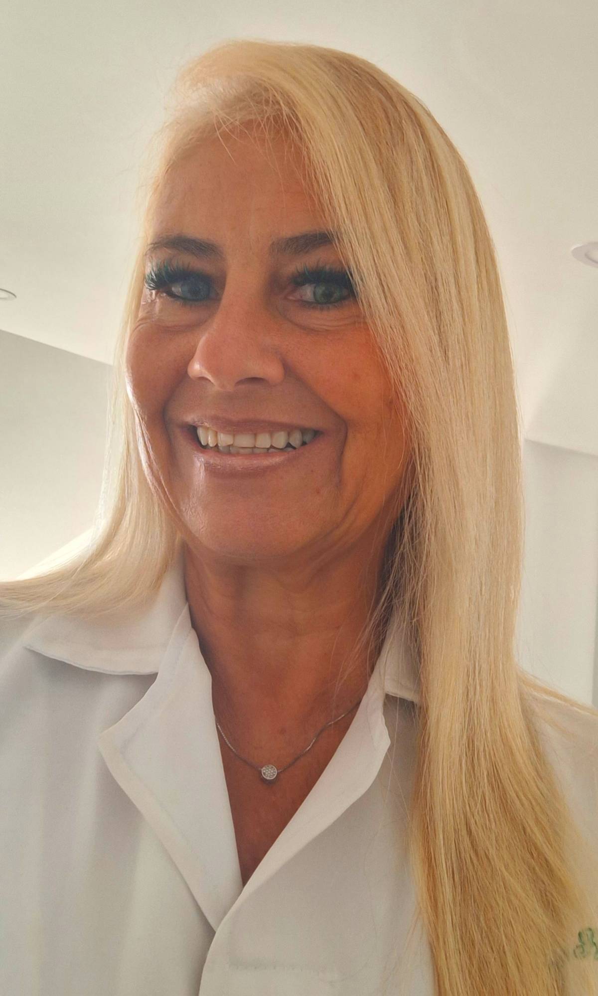 Luciane Rombaldi - Mafra - Deep Tissue Massage