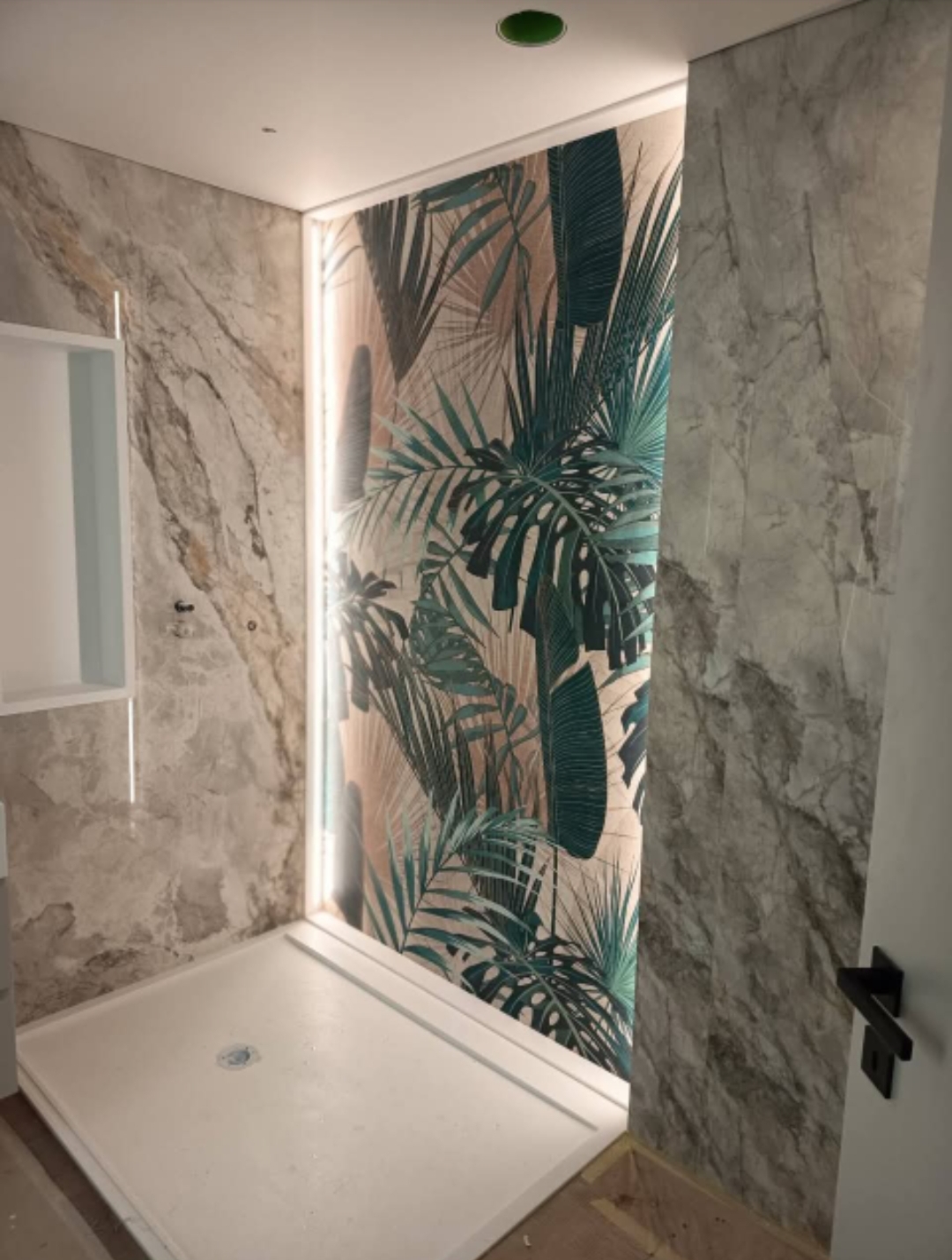 Dekurarte_papel parede - Vila Nova de Famalicão - Wallpaper Removal