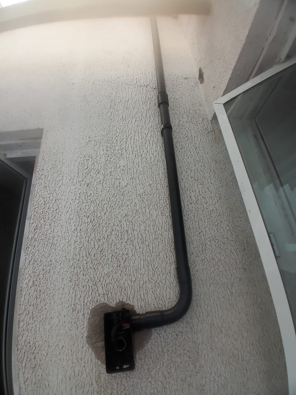 Lirafas Energia - Vila Nova de Gaia - Instalação de Interruptores e Tomadas