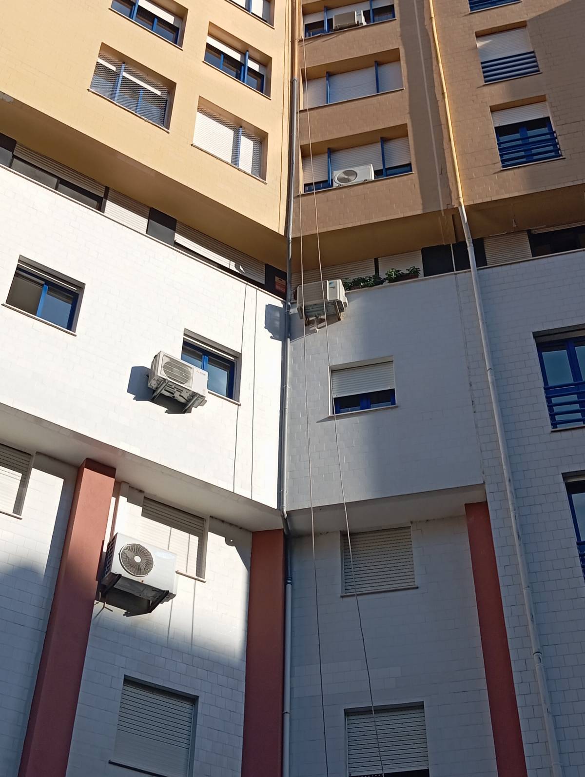 Linhares - Almada - Property Cleanup