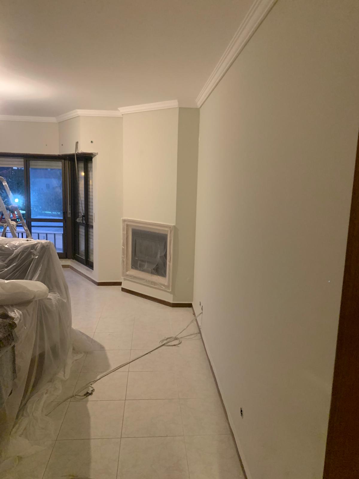 Mudanças e Moveis - Loures - House Movers (under 50 miles)