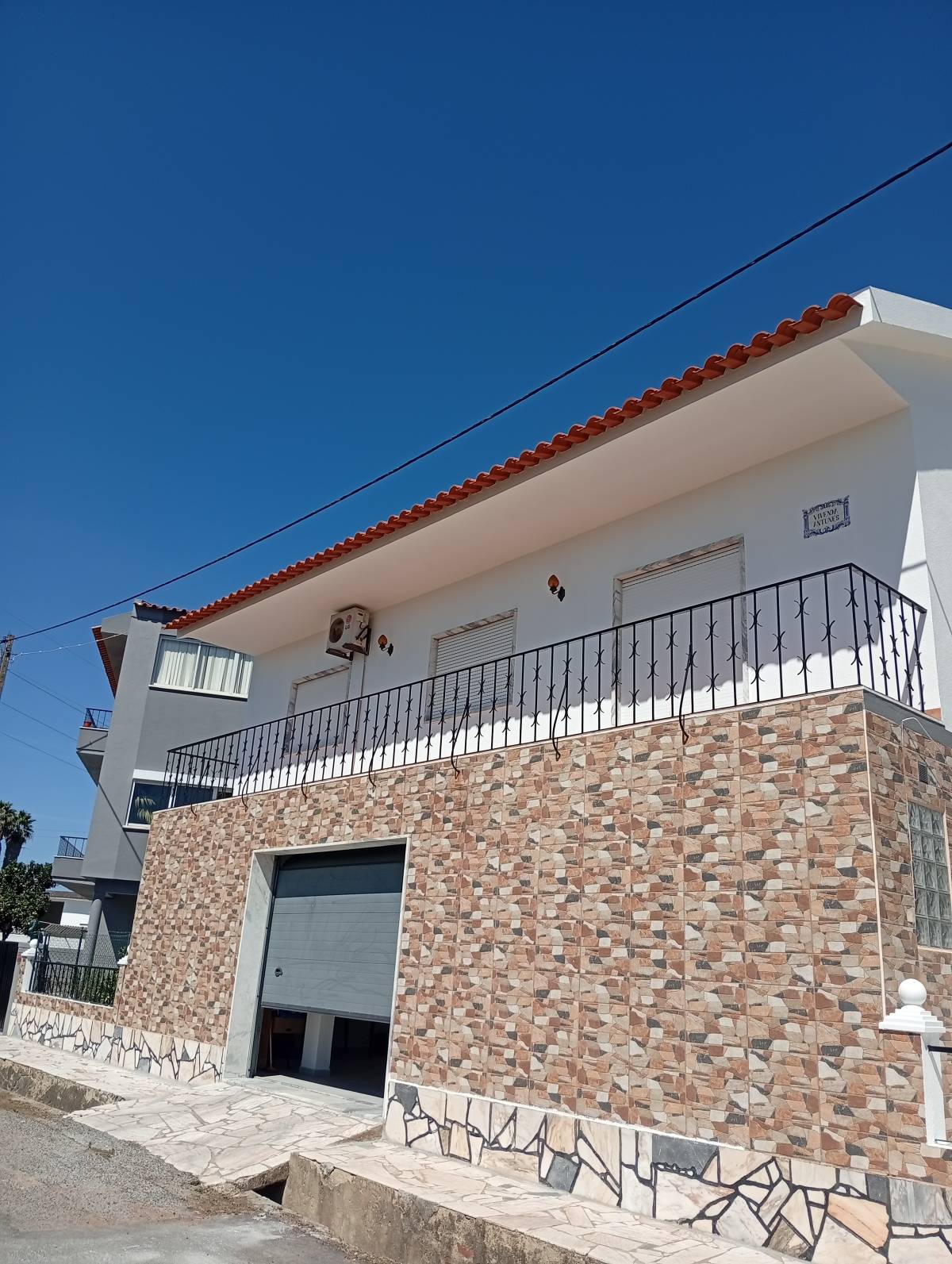 Duarte Companhia - Odivelas - Pintura Exterior