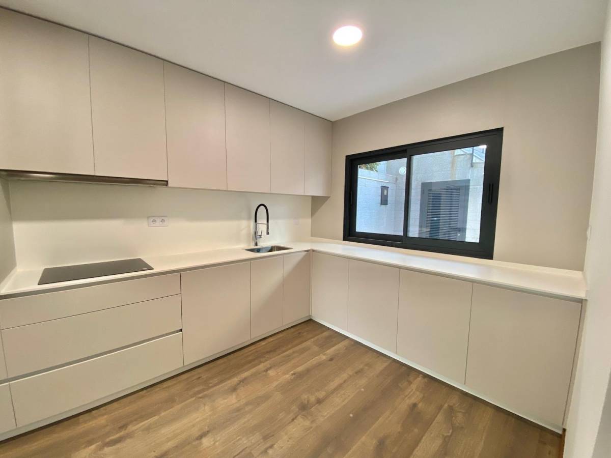 Convi - Braga - Remodelação de Armários