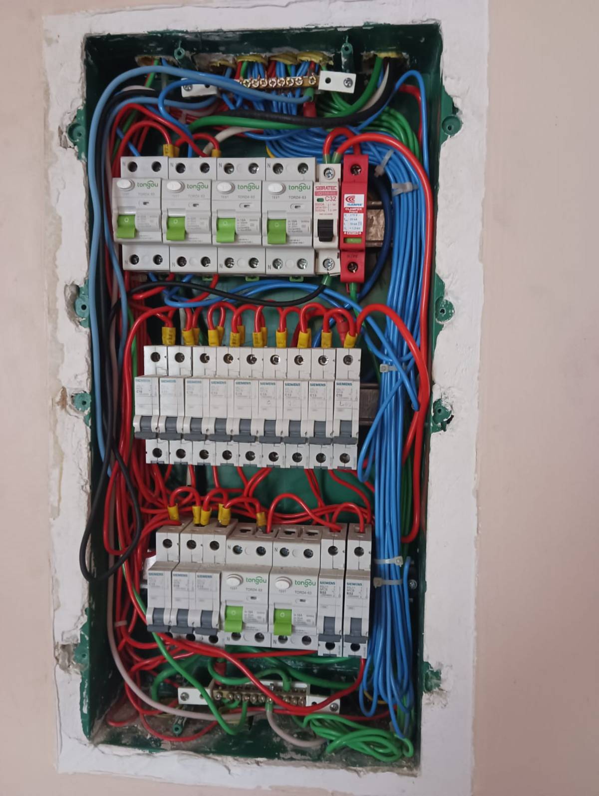 Lirafas Energia - Vila Nova de Gaia - Problemas Elétricos e de Cabos