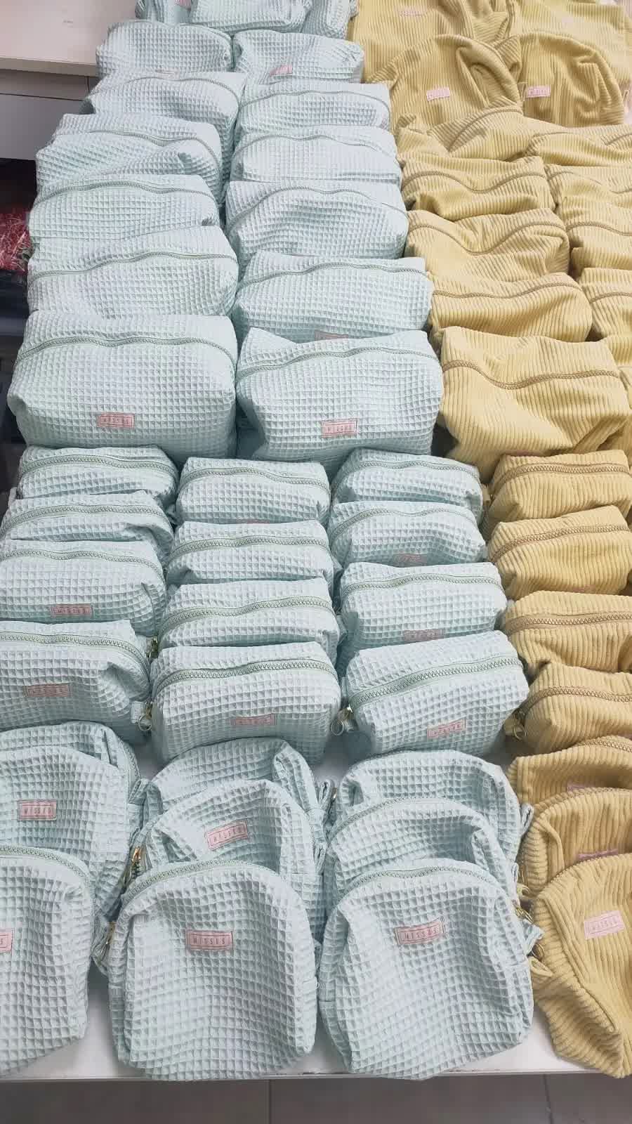 Rukom - Textile Manufacturing - Amadora - Création de vêtements sur mesure