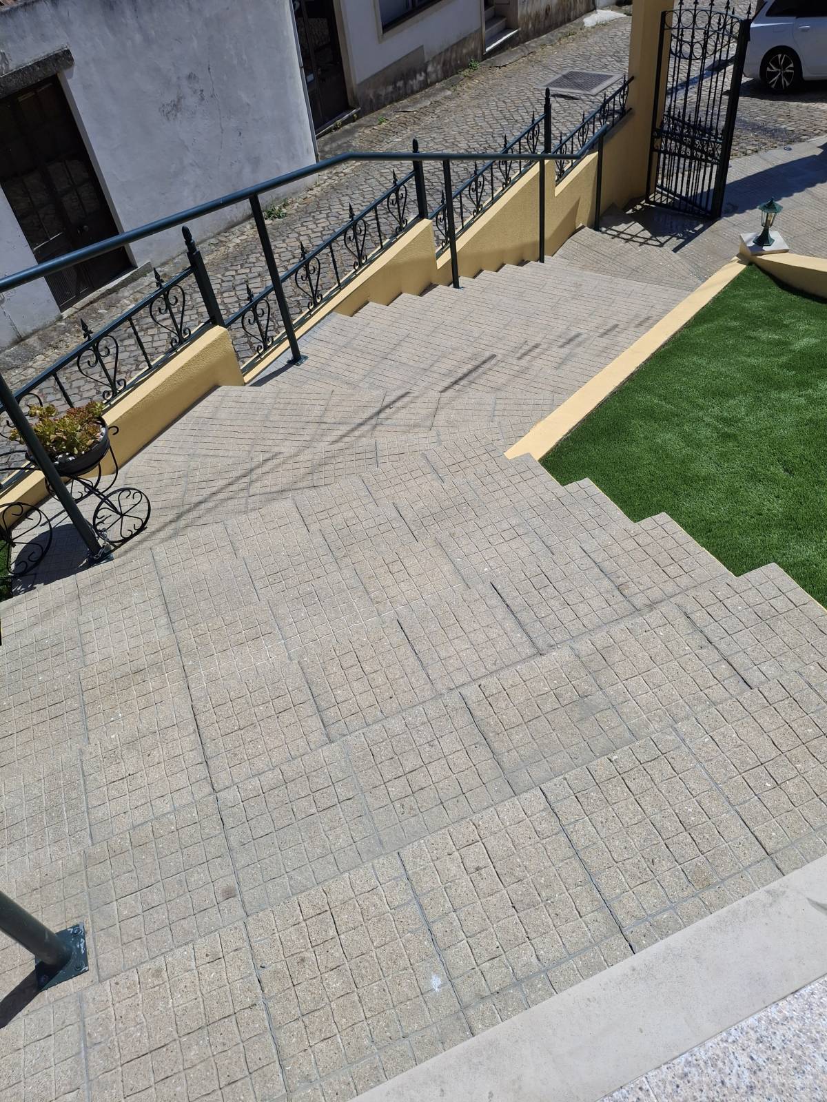 NovaCor - Sobral de Monte Agraço - Instalação, Reparação ou Remoção de Revestimento de Parede