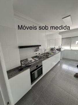 Remodelação Rangel. - Oeiras - Réparation ou remplacement de revêtement de sol en vinyle ou en linoléum