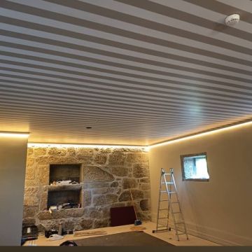 Dekurarte_papel parede - Vila Nova de Famalicão - Wallpaper Installation