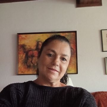 Cristina - Cascais - Window Blinds Cleaning