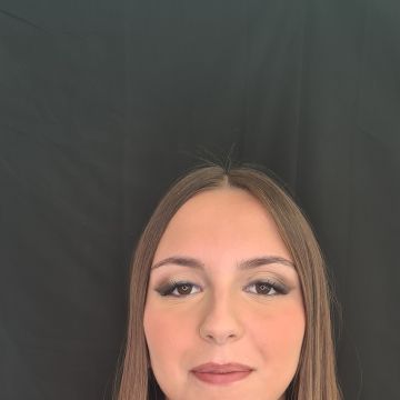 Érica - Almada - Friseure und Make-up Artists