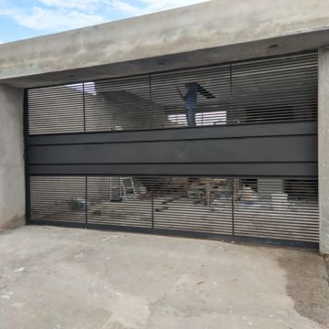 Rodrigo - Soldarts - Sines - Instalação de Porta para Animais de Estimação