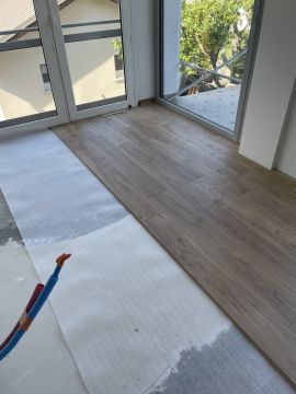 Bracol Remodelações e Construções - Valongo - Instalación de alfombras