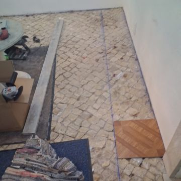 Henrique Tavares - Silves - Installation, réparation ou retrait de revêtement mural