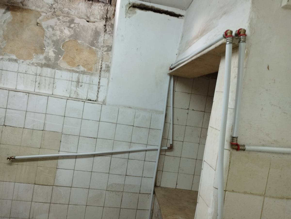 Anowar Molla - Lisboa - Waste Removal