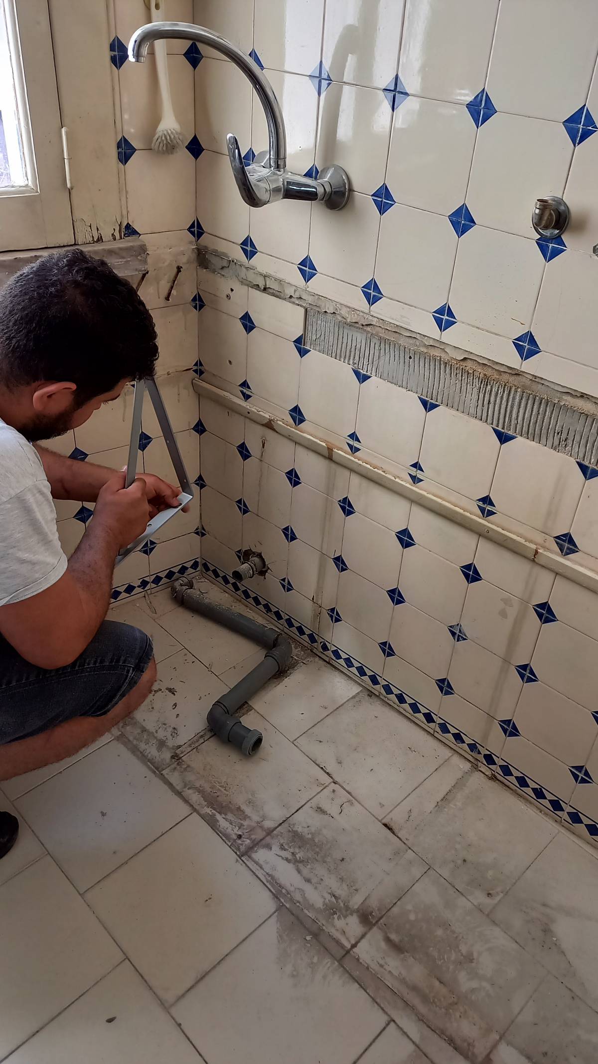 Hugo Souza - Amadora - Plumbing Pipe Installation