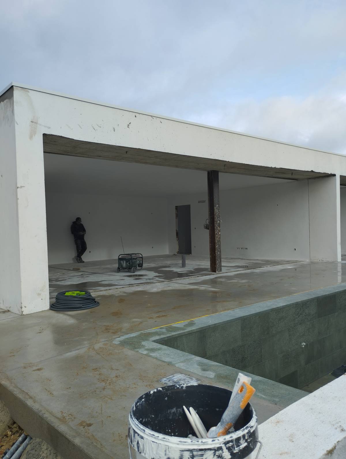 Anowar Molla - Lisboa - Stone or Tile Flooring Installation
