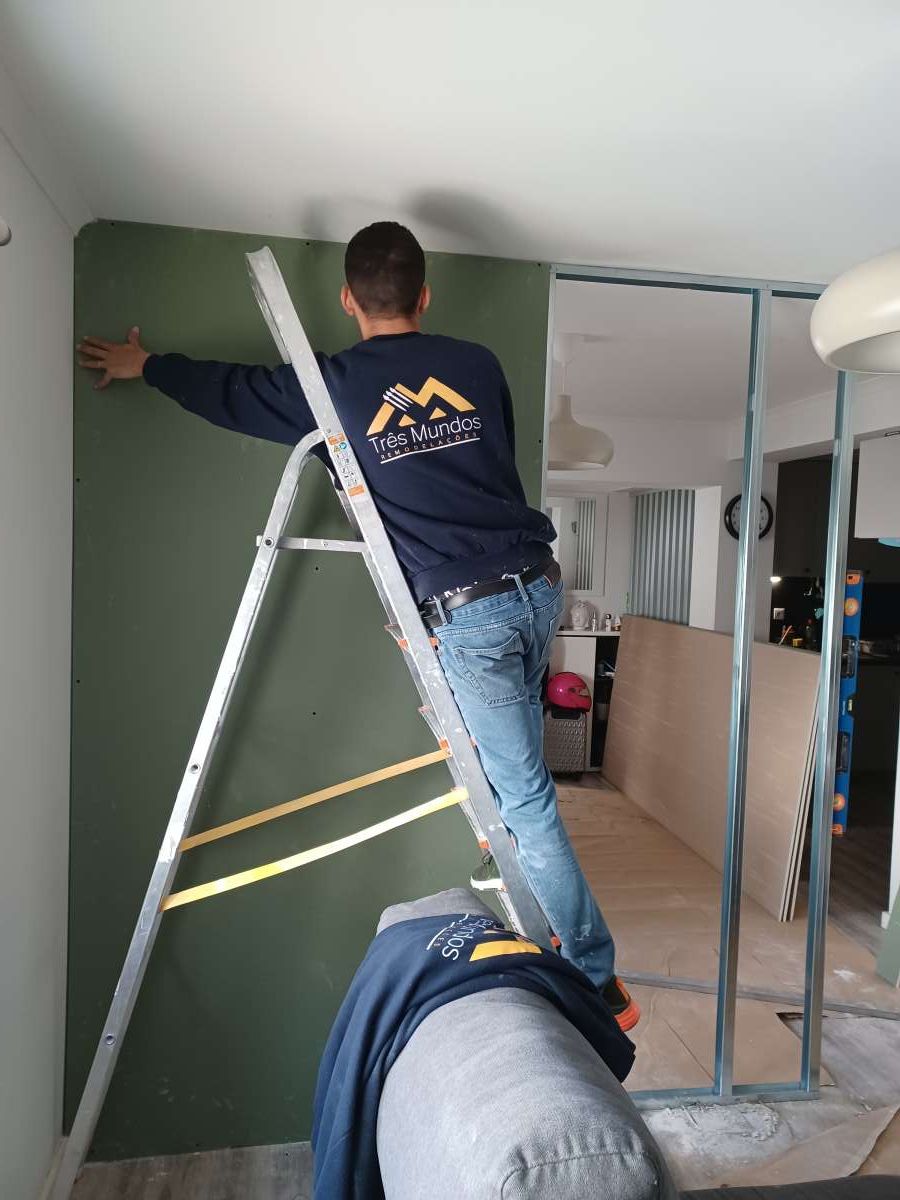 Tres mundos service unipessoal lda - Loures - Flooring