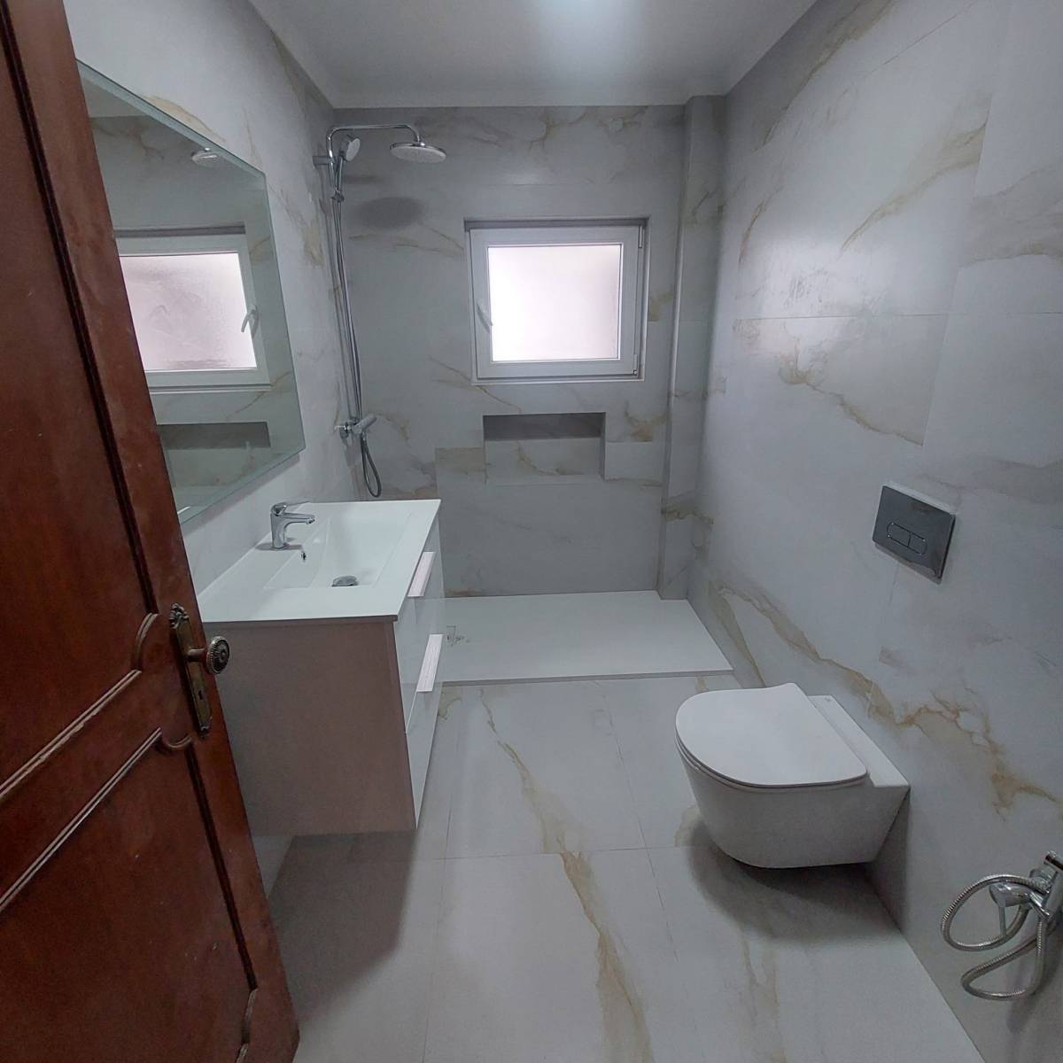 Souto remodelacões - Albufeira - Instalação, Reparação ou Remoção de Revestimento de Parede