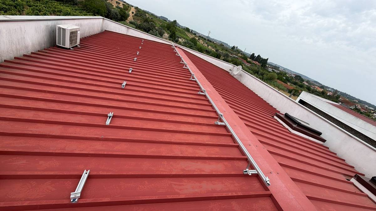 Leandro Oliveira - Barreiro - Reparação de Painel Solar