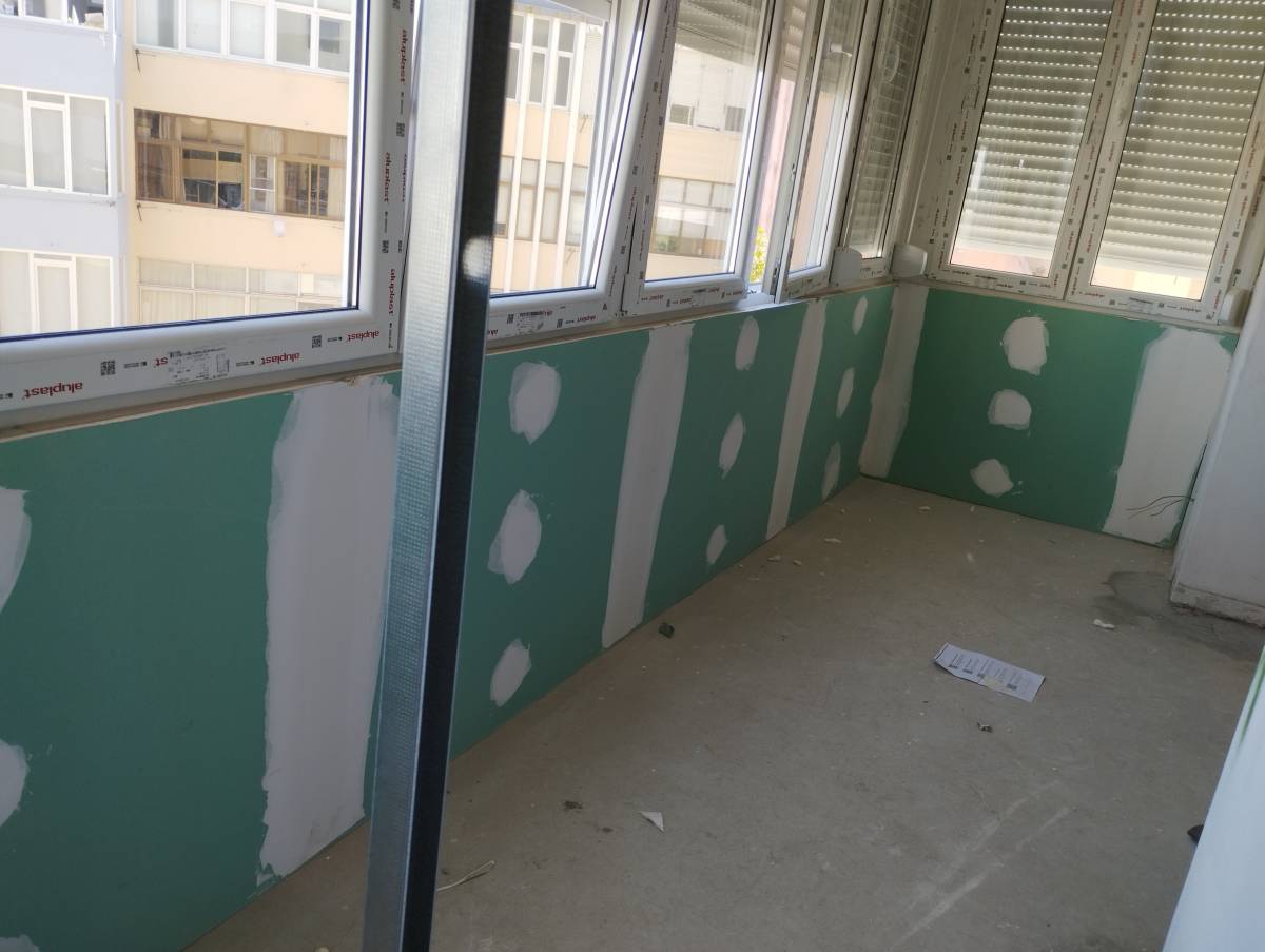 Anowar Molla - Lisboa - Stucco Application