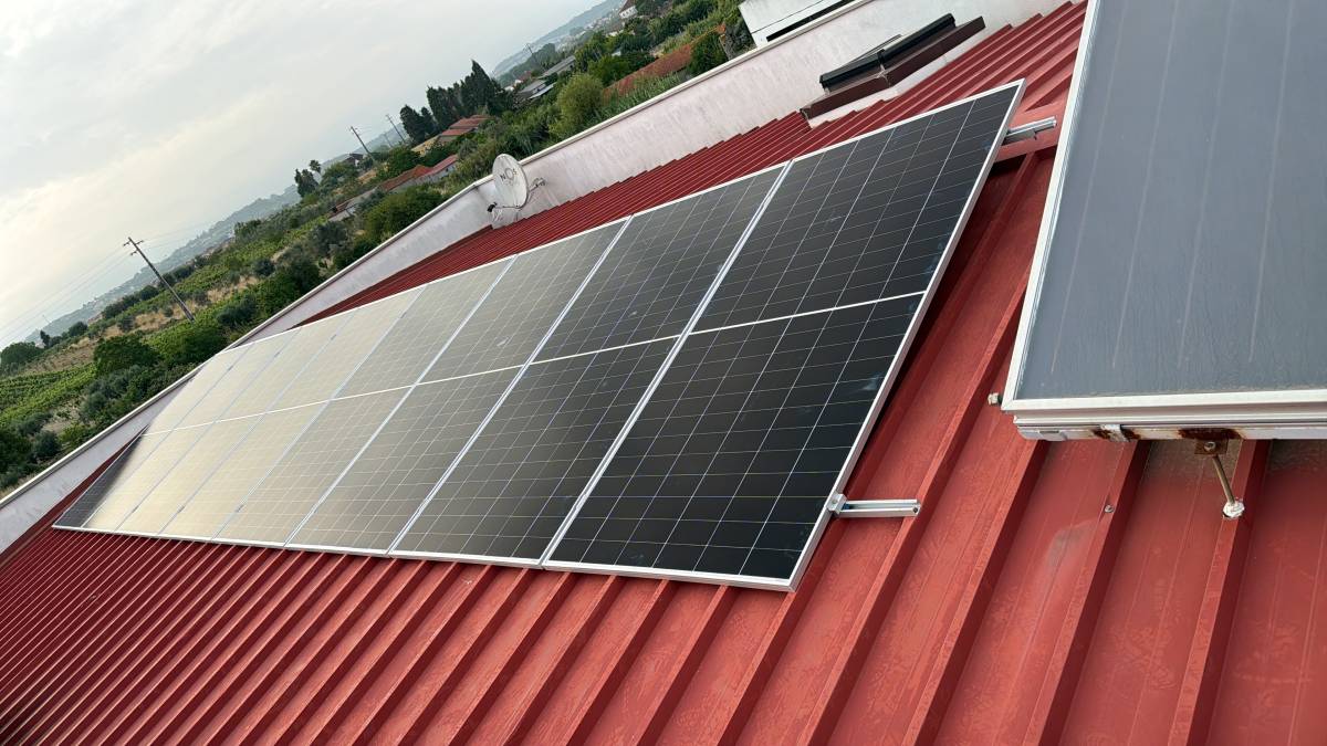 Leandro Oliveira - Barreiro - Instalação de Painel Solar