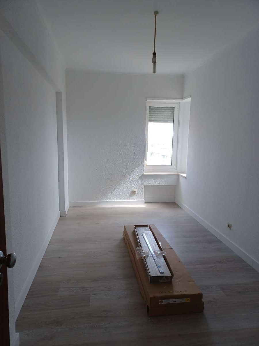 Tres mundos service unipessoal lda - Loures - Additions and Remodels