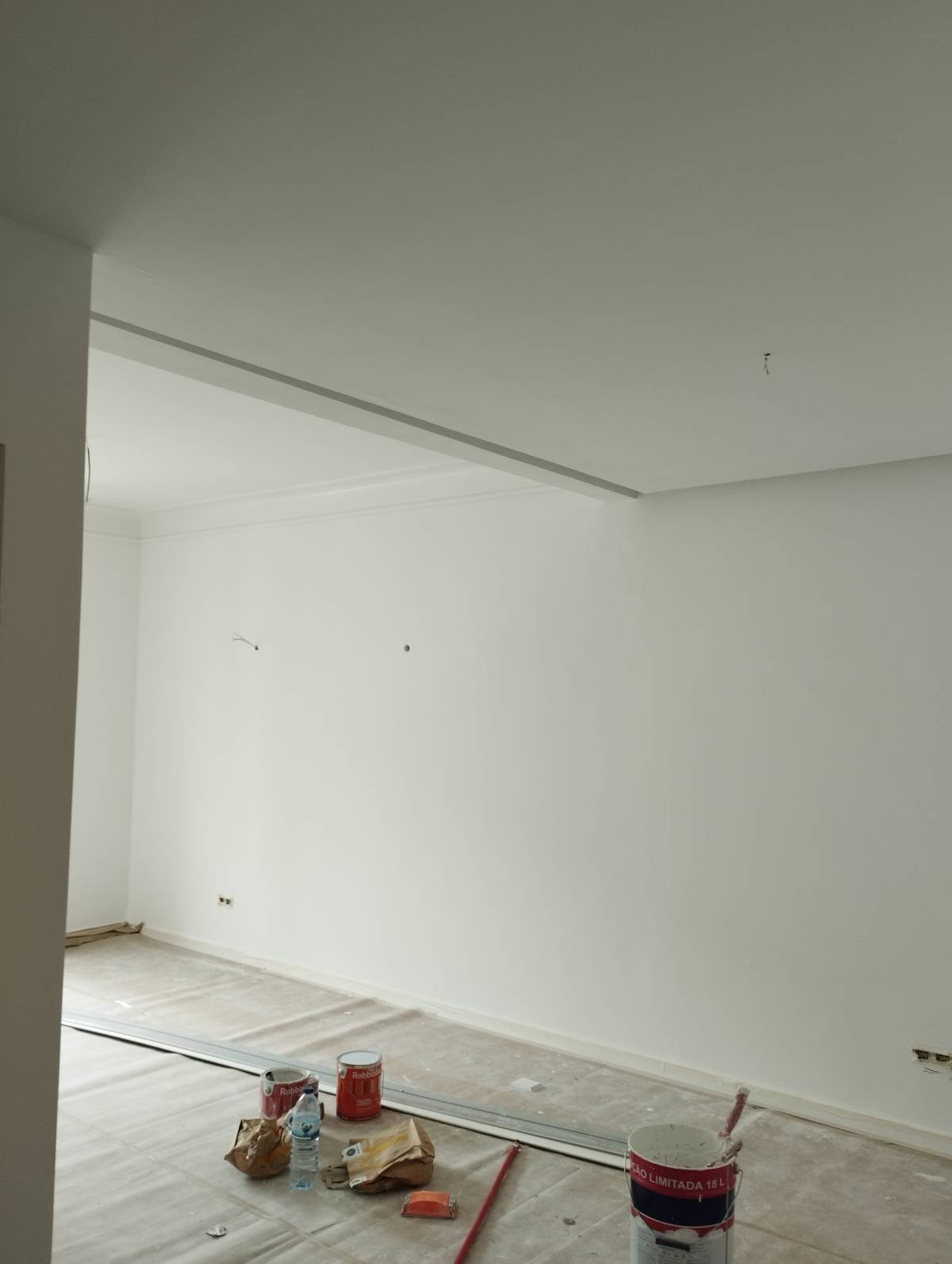 Anowar Molla - Lisboa - Roof Installation or Replacement