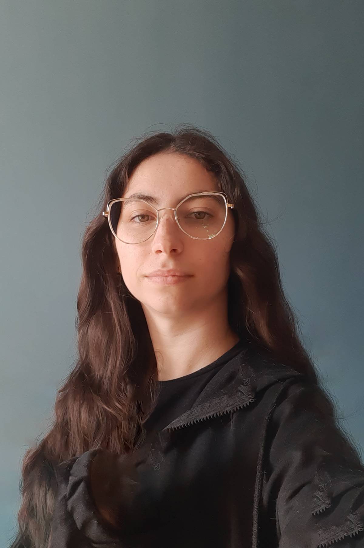 Mablue aka Joana - Odivelas - Schrank umbauen
