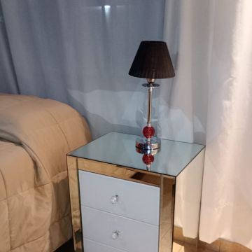 Lisandro - Vagos - Suspensão de Quadros e Instalação de Arte