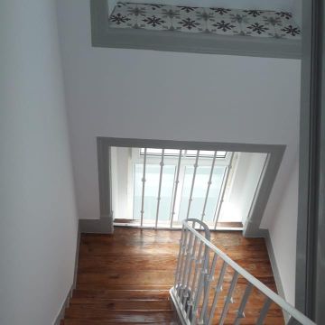 Anatolii Obras928 - Odivelas - Montagem de Berço