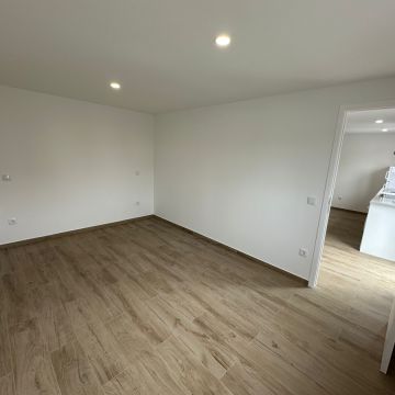 Novara - Leiria - Dachbau oder -austausch