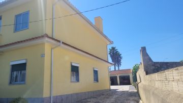 Colinemflecha Unipessoal LDA - Sintra - Reparação ou Substituição de Pavimento Vinílico ou Linóleo