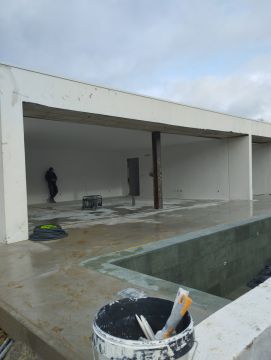 Anowar Molla - Lisboa - Roof Repair or Maintenance